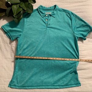 Men’s XL TOMMY BAHAMAS pole shirt.